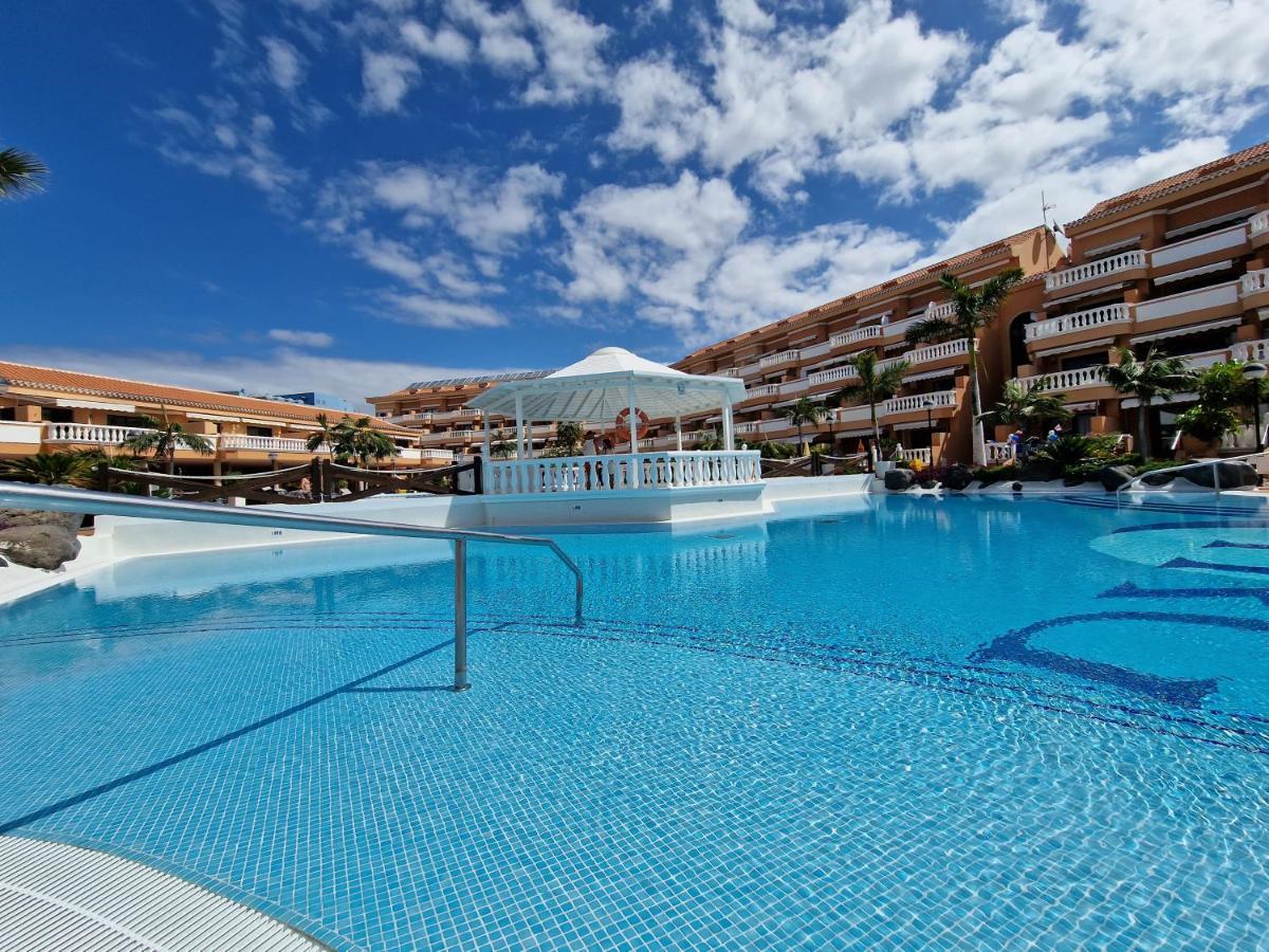 ארונה Exclusive Attic Las Vistas 3 With Breathtaking Sea View, Only 100 M To The Sea, Heated Pool, Aircon, Wifi מראה חיצוני תמונה