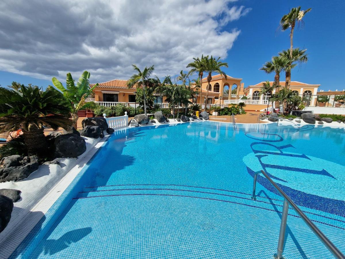 ארונה Exclusive Attic Las Vistas 3 With Breathtaking Sea View, Only 100 M To The Sea, Heated Pool, Aircon, Wifi מראה חיצוני תמונה