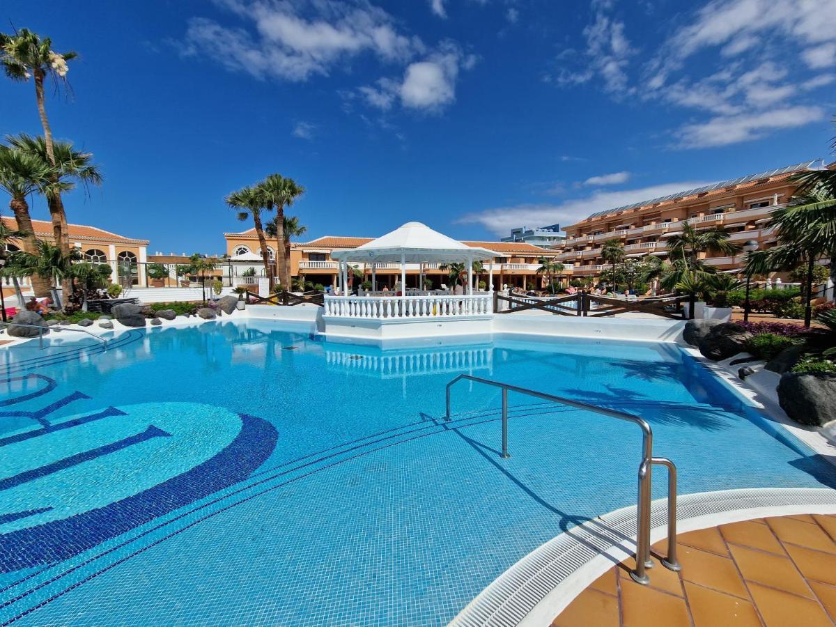 ארונה Exclusive Attic Las Vistas 3 With Breathtaking Sea View, Only 100 M To The Sea, Heated Pool, Aircon, Wifi מראה חיצוני תמונה