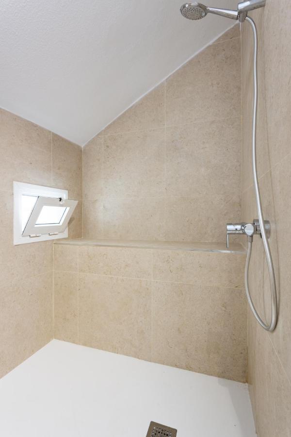 ארונה Exclusive Attic Las Vistas 3 With Breathtaking Sea View, Only 100 M To The Sea, Heated Pool, Aircon, Wifi מראה חיצוני תמונה