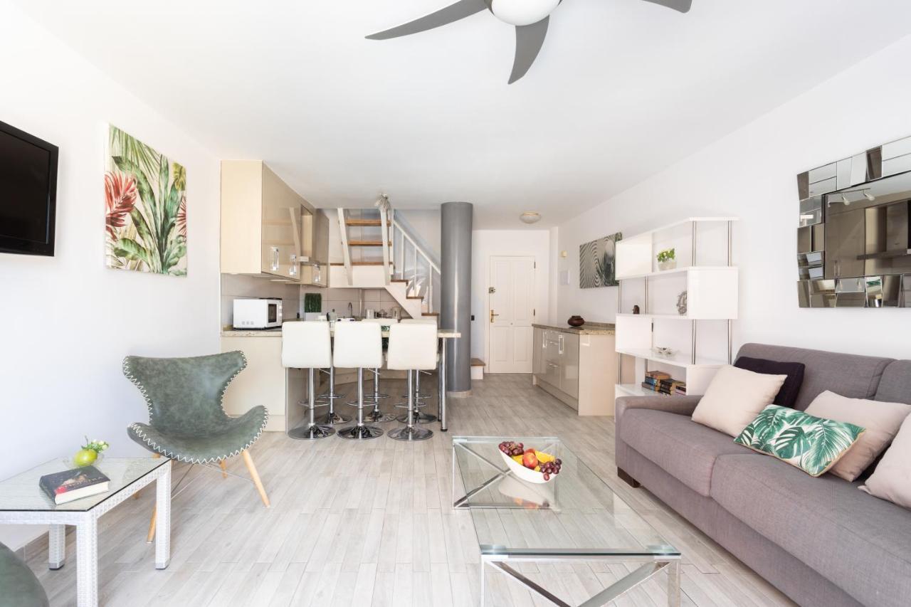 ארונה Exclusive Attic Las Vistas 3 With Breathtaking Sea View, Only 100 M To The Sea, Heated Pool, Aircon, Wifi מראה חיצוני תמונה
